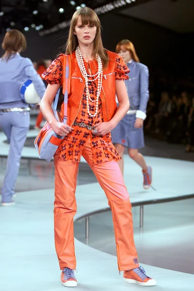 Look 3